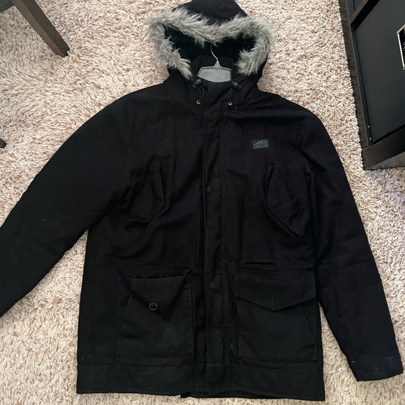 Medium men’s puffy cotton outer layer. Has a hood with removable fuzzy lining. - Picture 3 of 4